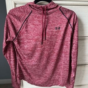 Under Armour Athletic Top ❤️